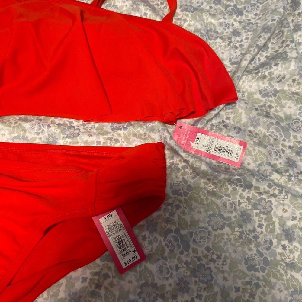Bathing suite - Picture 2 of 4